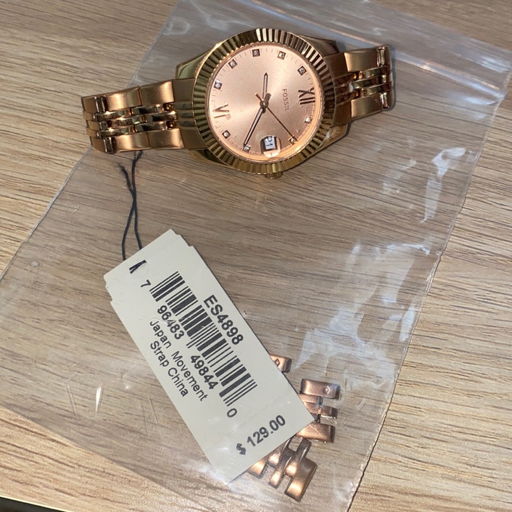 Brand new Rose Gold Fossil Watch
